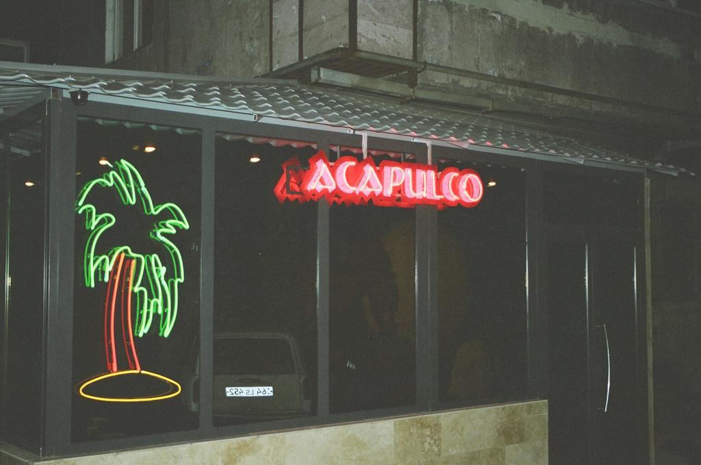 Motel Acapulco Yerevan Exterior photo